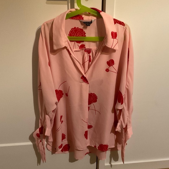 Flower print pink blouse - Picture 1 of 4